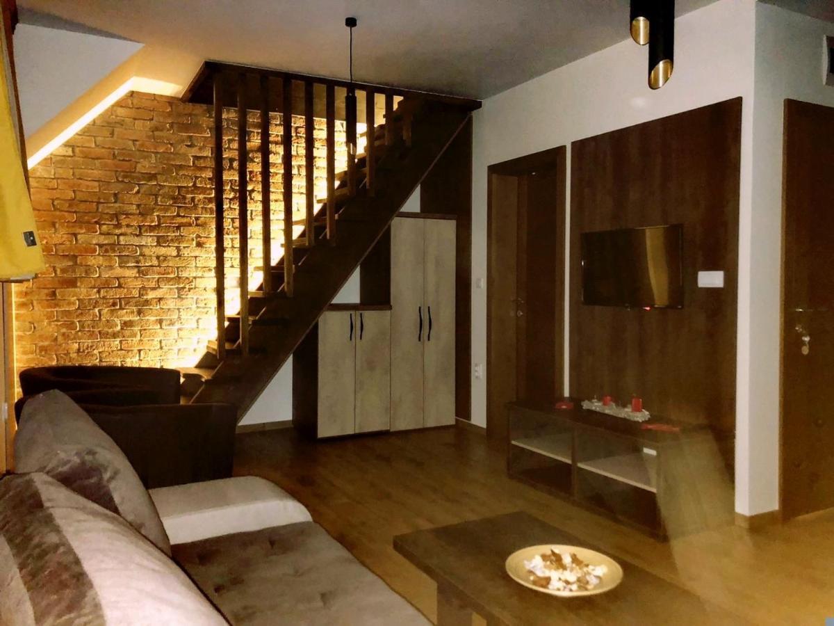 Apartmani Vidatela コパオニク エクステリア 写真